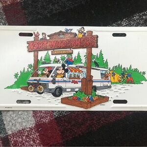 Retro souvenirs from Disney’s Fort Wilderness bundle
